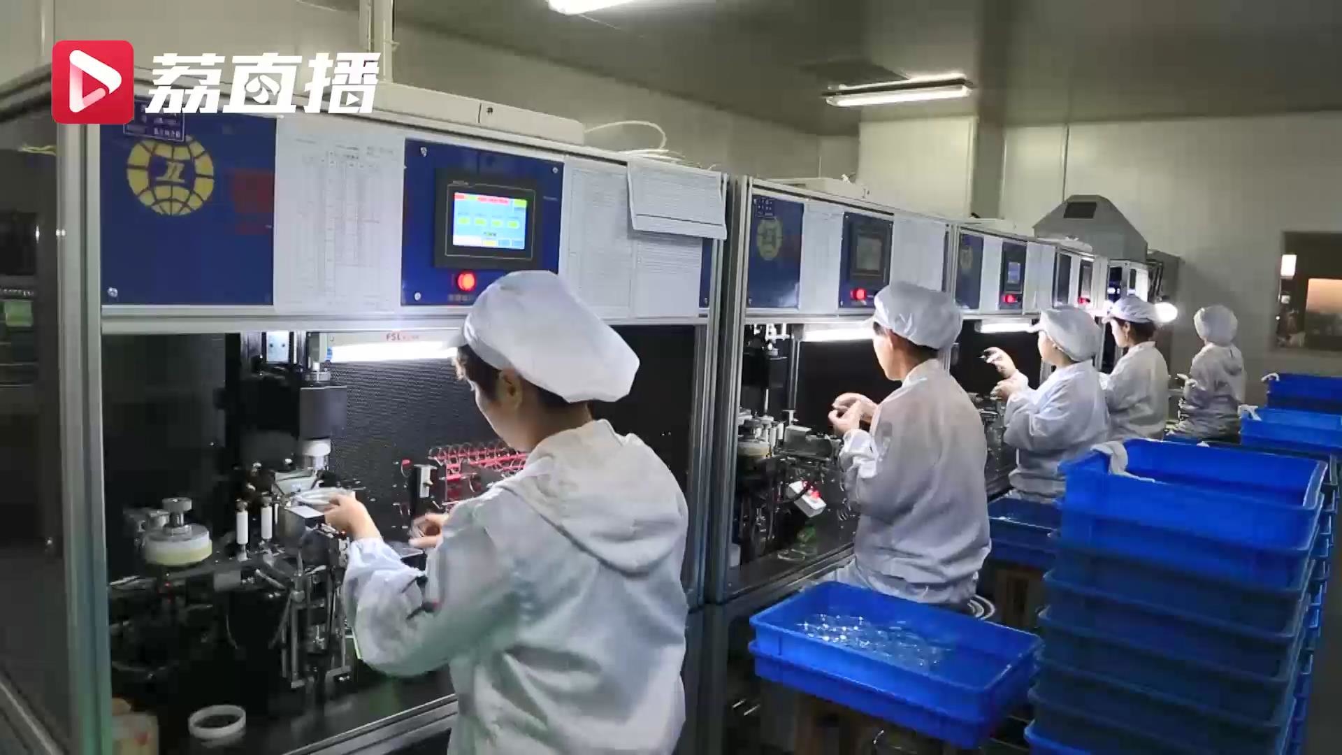 「坐高铁看中国」高铁飞驰来 小城登高台江苏丹阳：小眼镜里的大世界