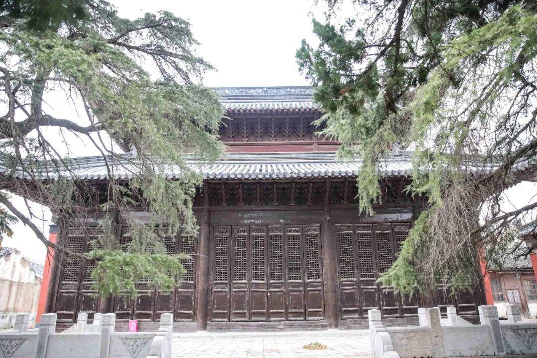 	南京六合区文庙主要建筑已经维修完毕，六合文庙的主轴线已经基本得到恢复。图为修缮出新后大成殿。通讯员 苗建鹏 南报融媒体记者 董家训摄