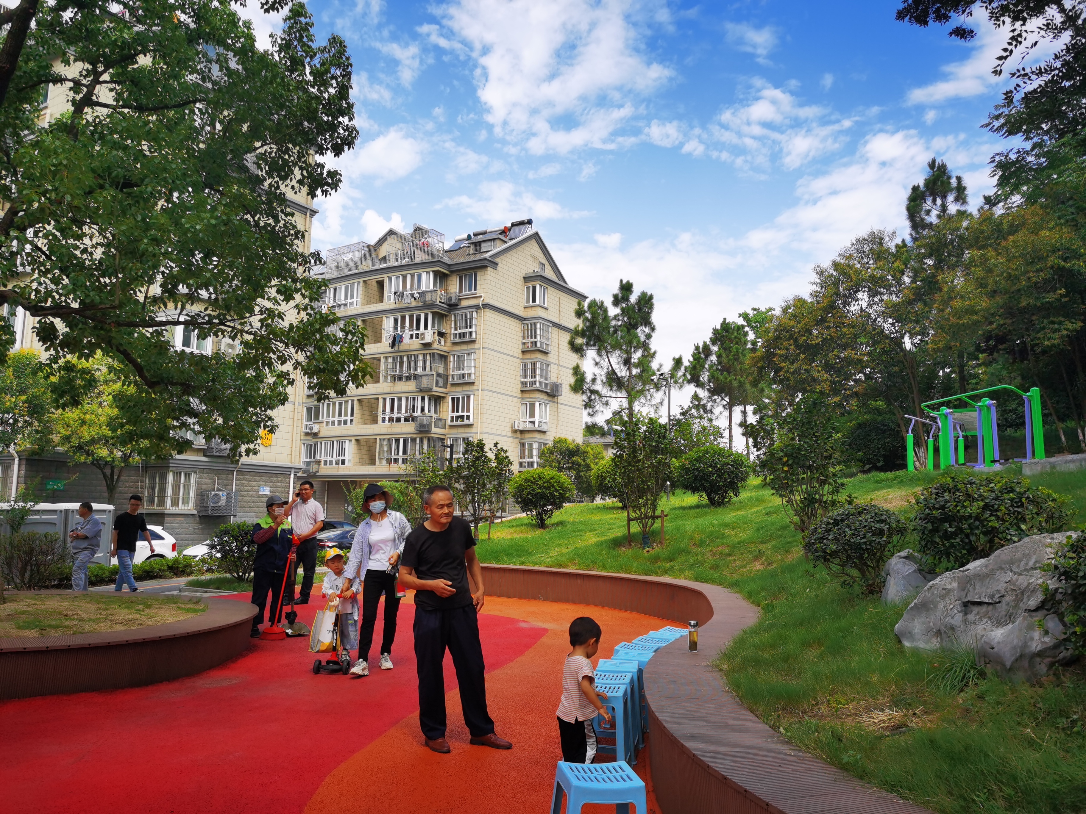 尧林仙居小区的山体公园