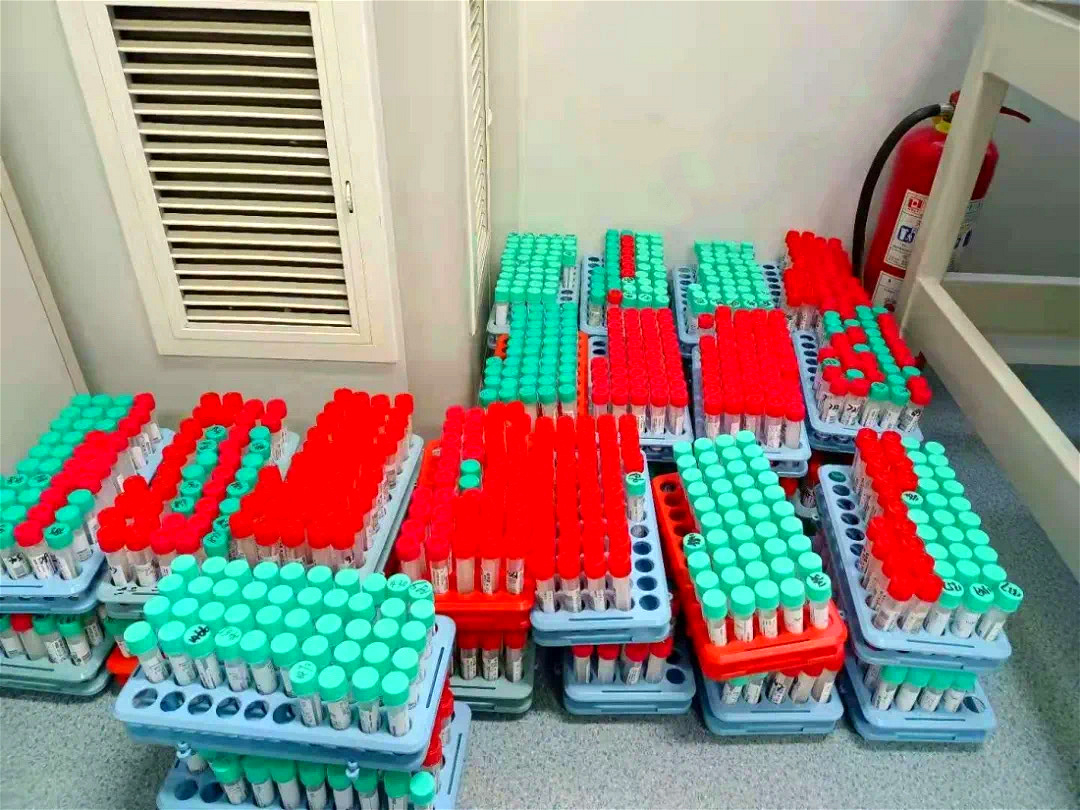 待送检的核酸采样