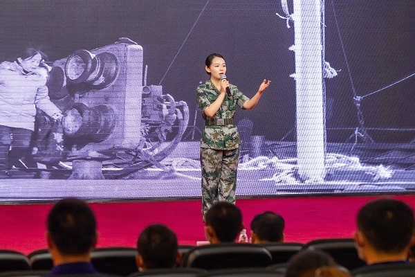 党员干部在“实境课堂”接受党课学习