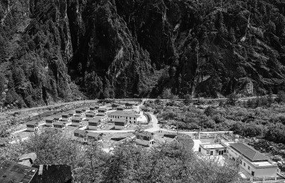 中国式帮扶：伟大实践呼唤创新理论