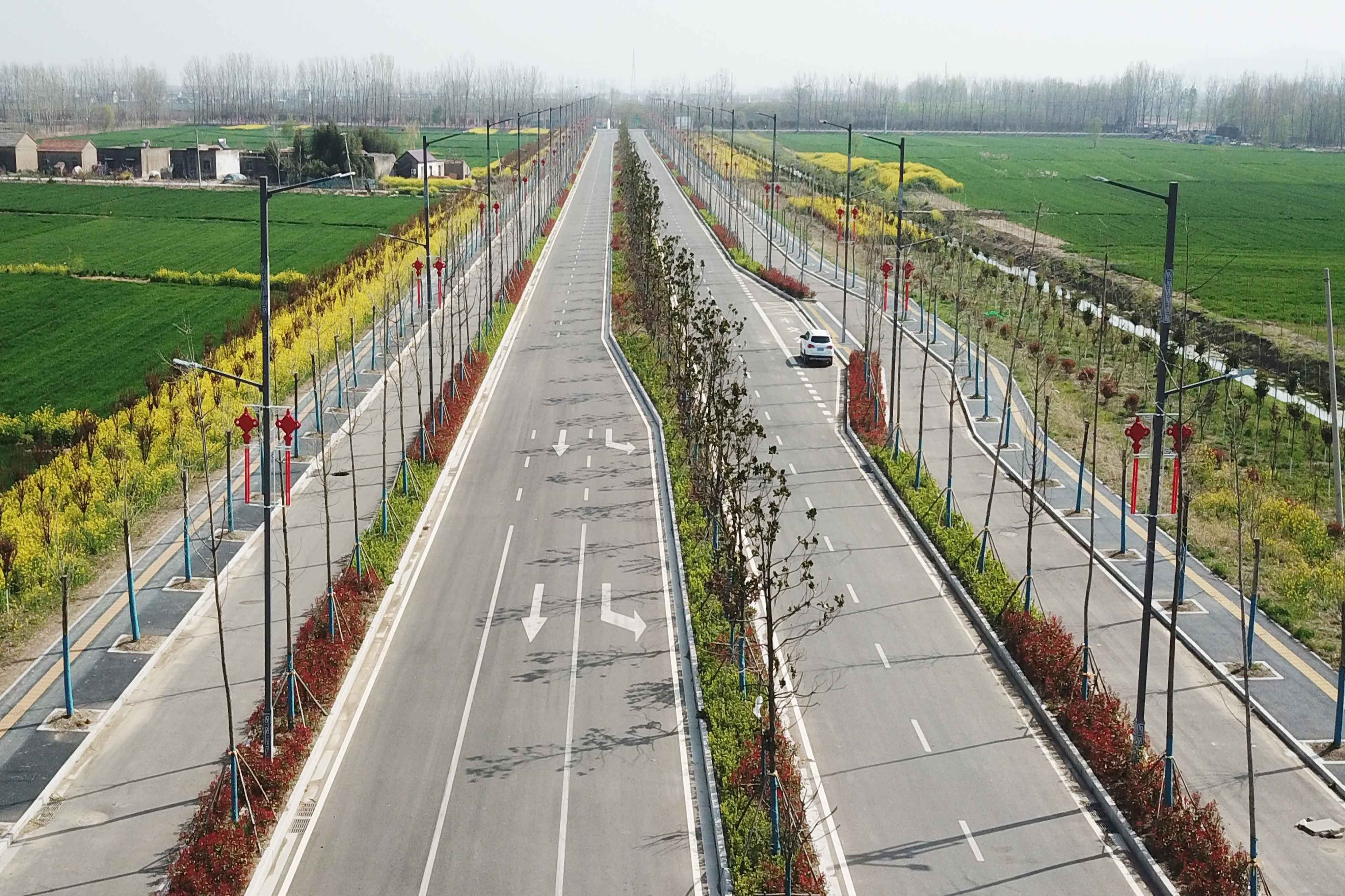 建设完成的乡村道路