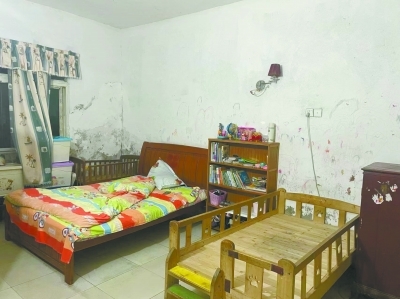 玲玲（化名）的梦想小屋改造前。南京江北新区团工委供图