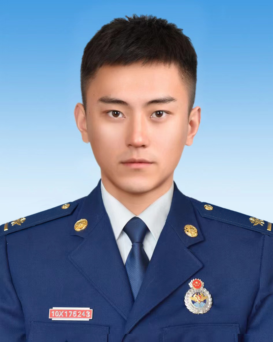 余子杨,中共党员,连云港市赣榆区黄海路消防救援站副班长。市窗口服务行业普通话技能大赛特等奖,市五一劳动奖章获得者,市推广普通话形象大使。.jpeg 余子杨,中共党员,连云港市赣榆区黄海路消防救援站副班长。市窗口服务行业普通话技能大赛特等奖,市五一劳动奖章获得者,市推广普通话形象大使。.jpeg