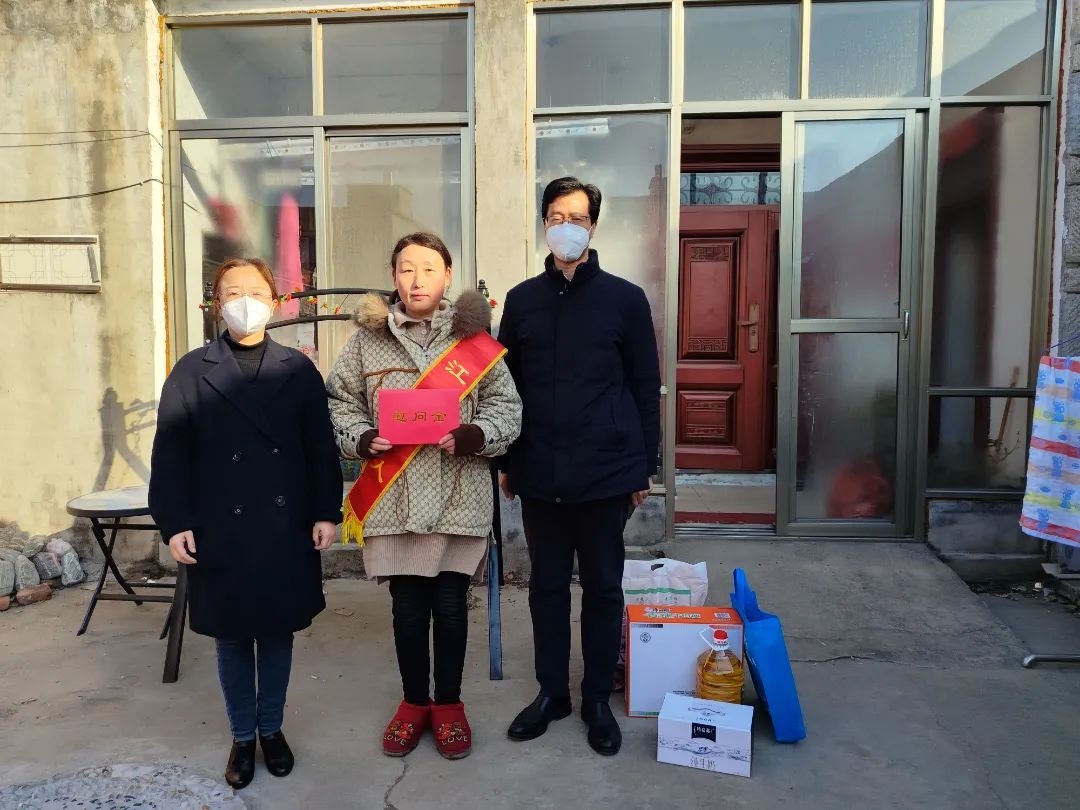 史秀丽.jpg 图片