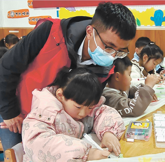 文明实践·时代新风︱清明假期  他们默默坚守在一线